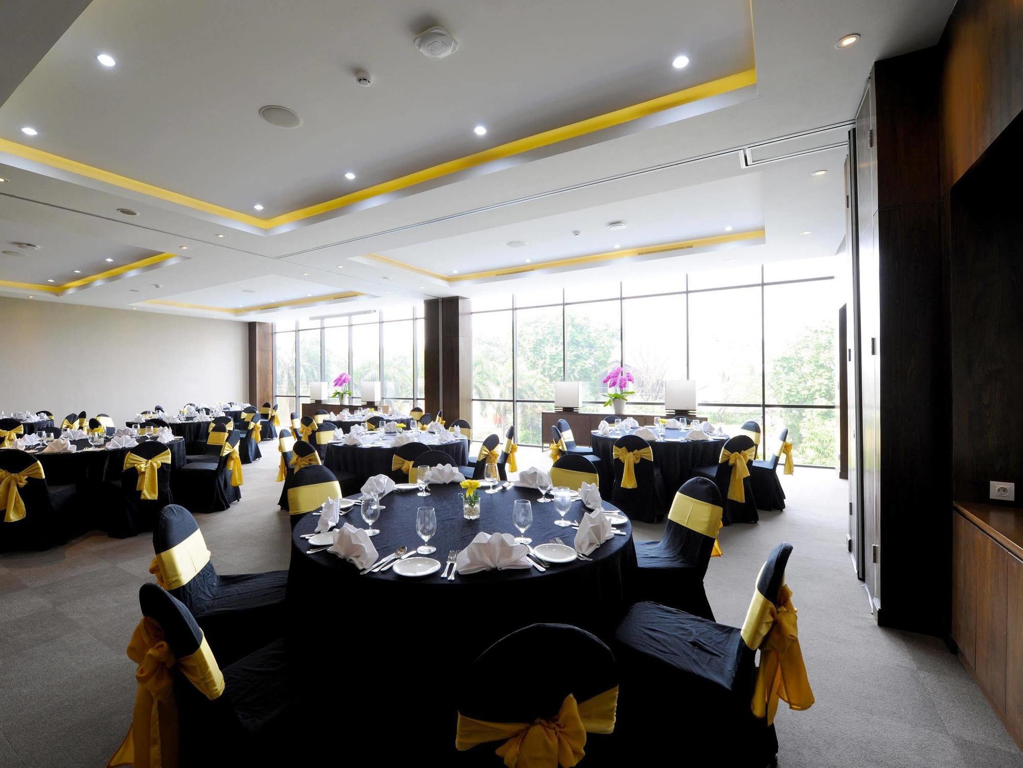Veranda Hotel Pakubuwono Jacarta Exterior foto